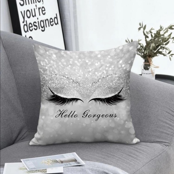 Other - 2 decorative cushion covers
